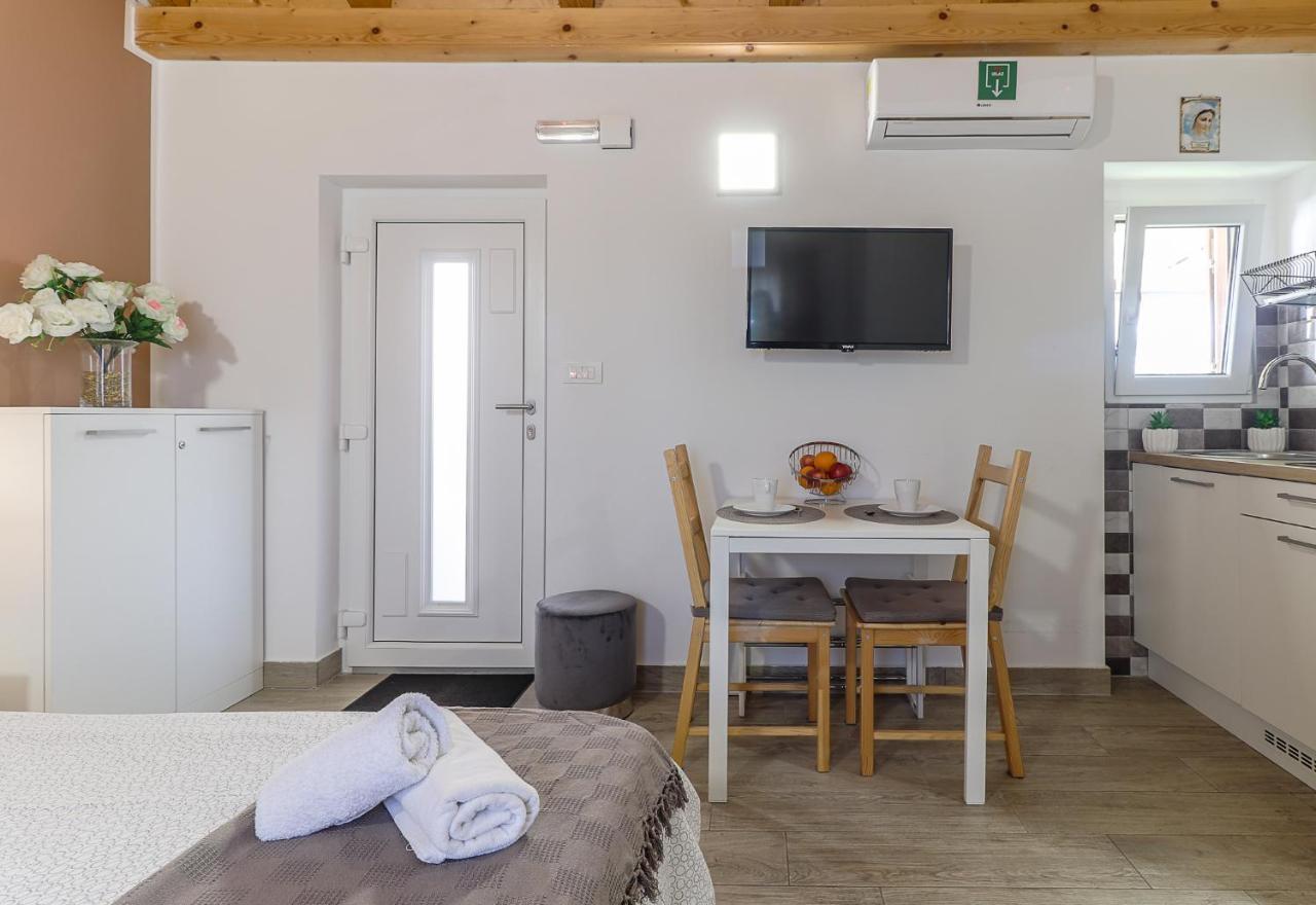 Apartman Juraj I Matej Vrsar Buitenkant foto