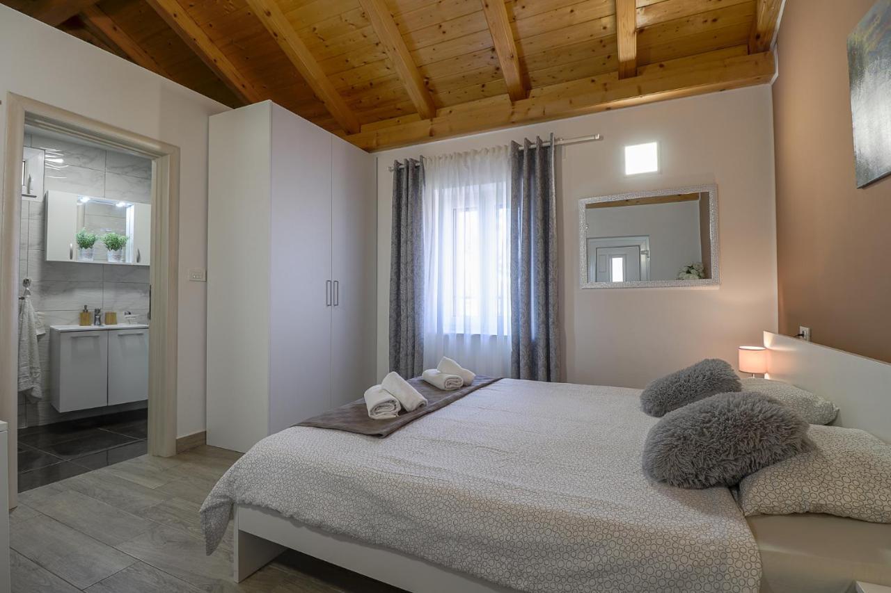 Apartman Juraj I Matej Vrsar Buitenkant foto