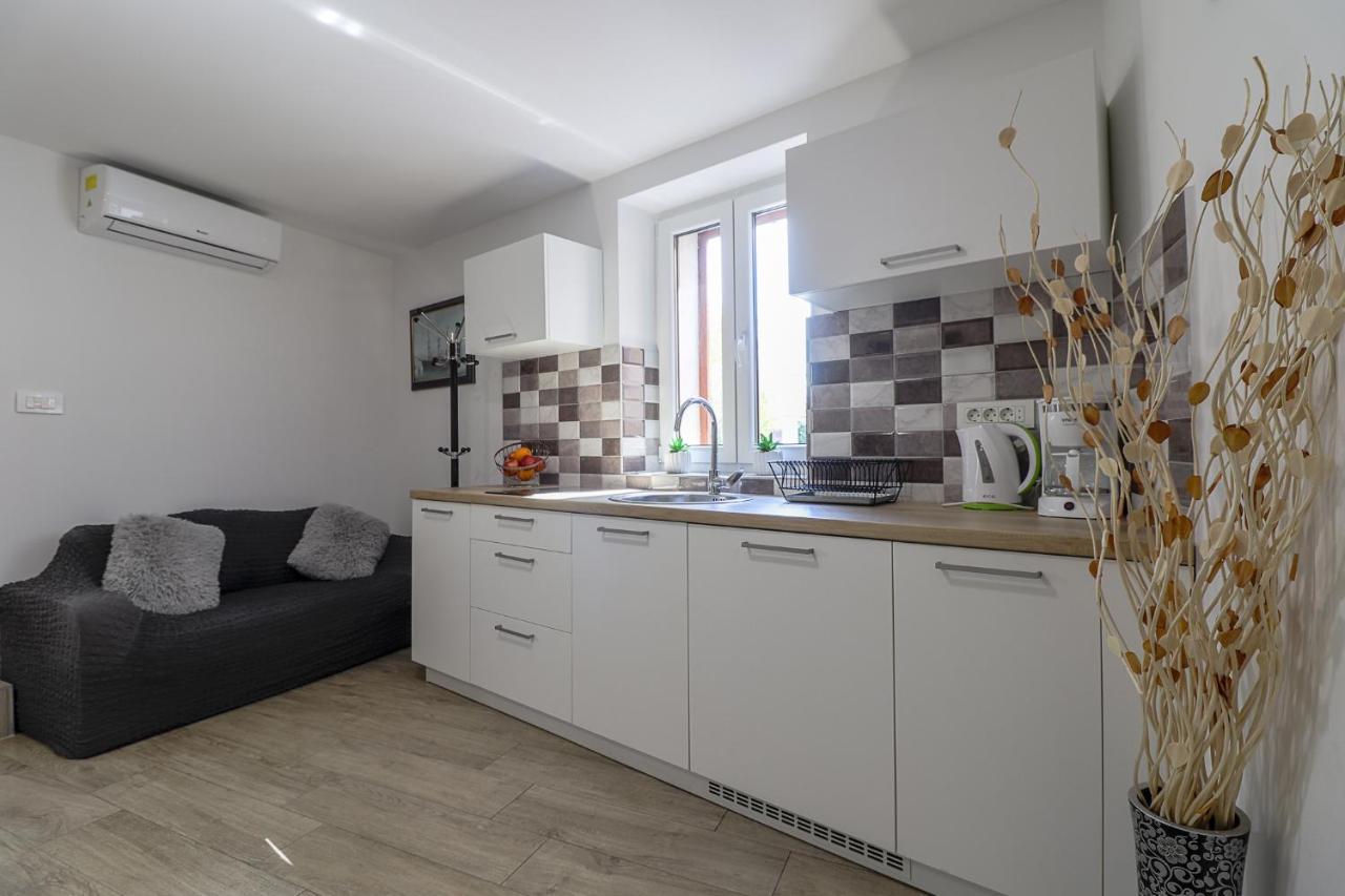 Apartman Juraj I Matej Vrsar Buitenkant foto