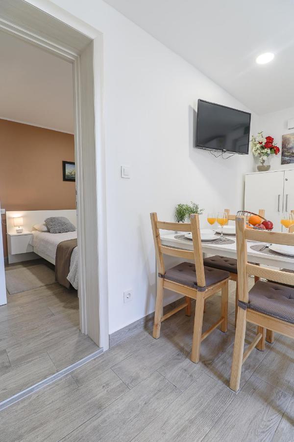 Apartman Juraj I Matej Vrsar Buitenkant foto