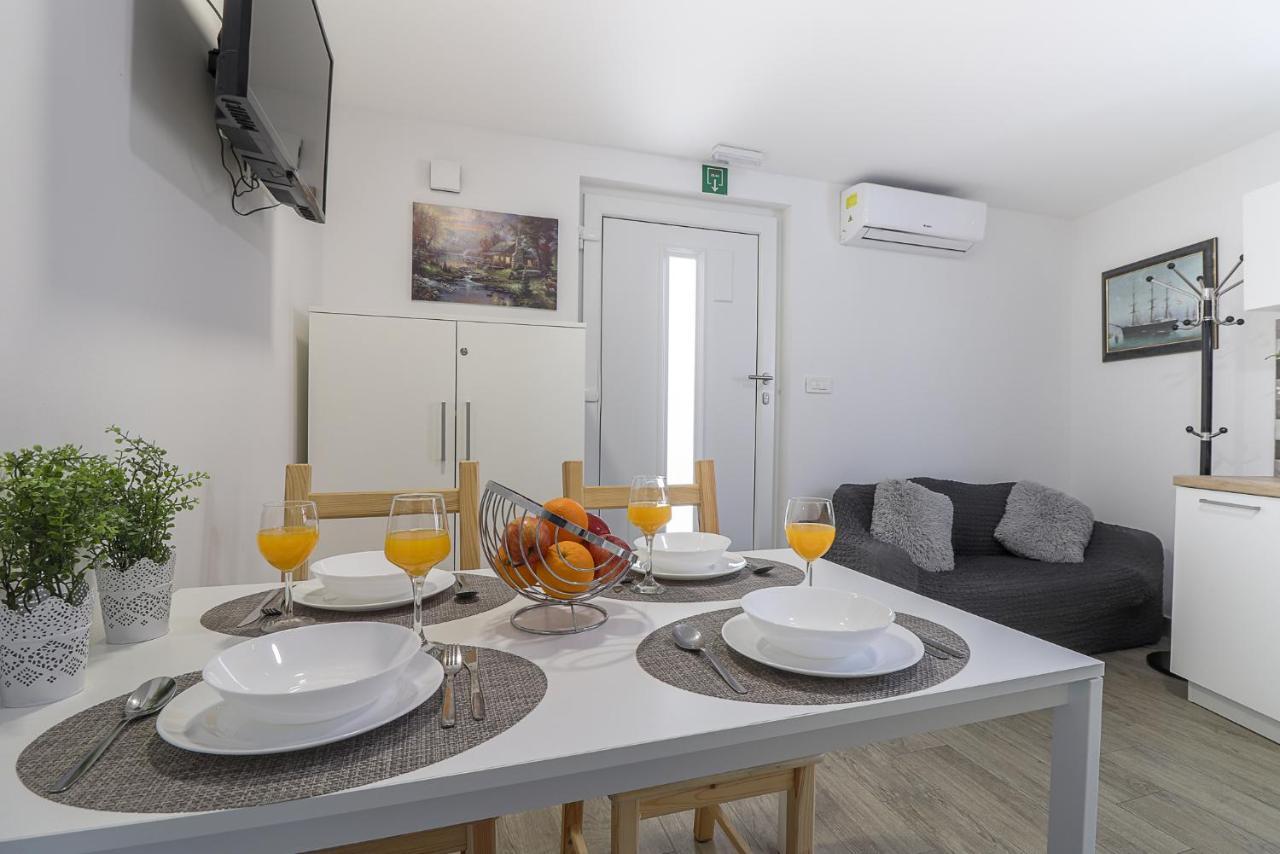 Apartman Juraj I Matej Vrsar Buitenkant foto